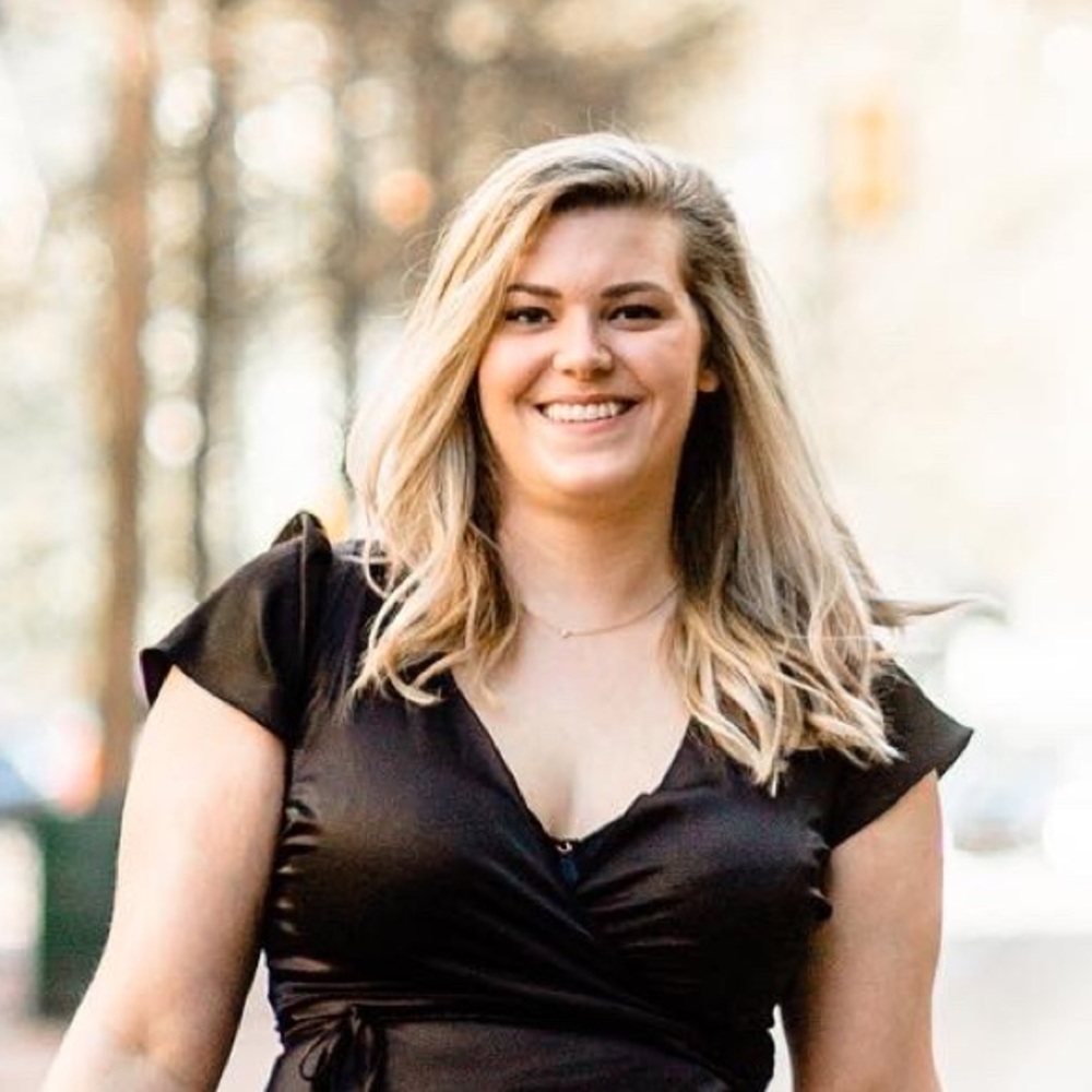 Meet your Posher, Casey